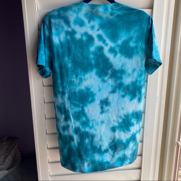 🪲 Tie dyed bee t shirt! - Picture 2 of 4
